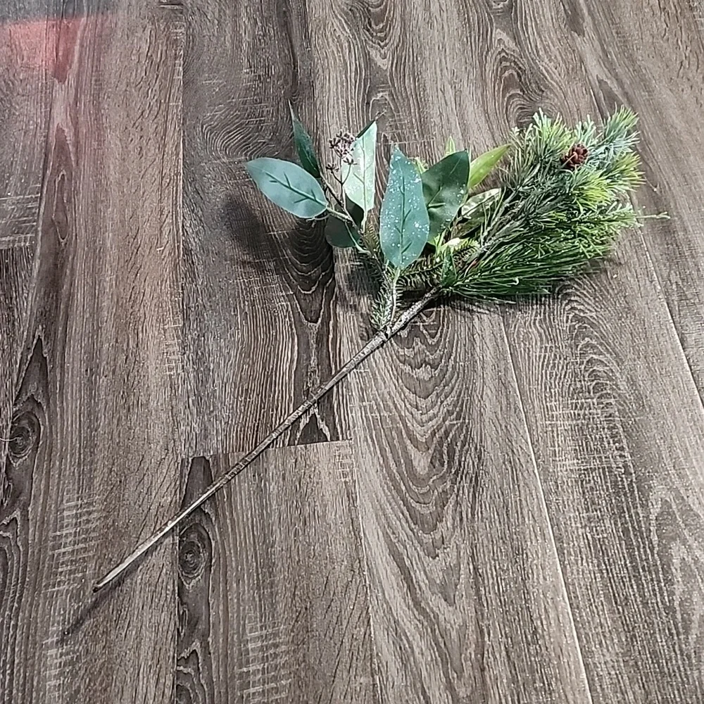 2x Ashland glittered foliage Stems